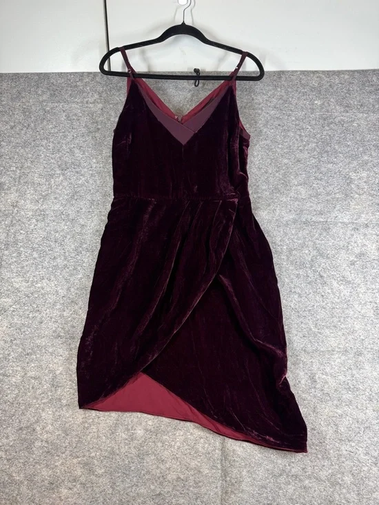 Adenlyn Rae Velvet Midi Slip Dress Burgundy Size M V Neck Party Whimsigoth Chic - Picture 2 of 13